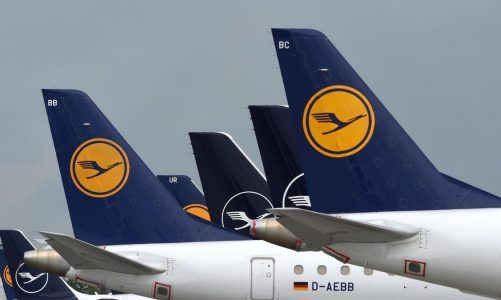 Lufthansa to cut German jobs as it sees aviation slump extending into 2024