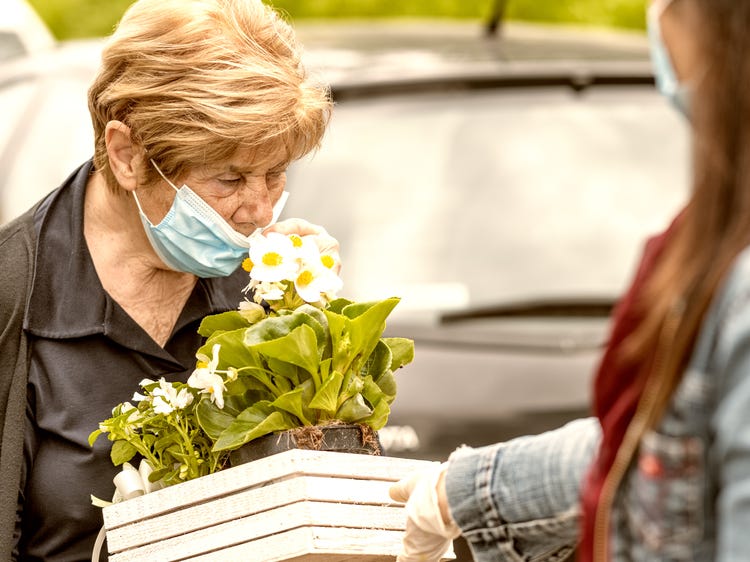 The Coronavirus Economy The mother-daughter flower business that keeps on trucking