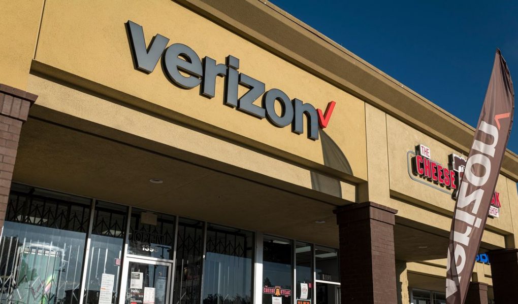 Verizon is buying TracFone Wireless for $6.25 billion