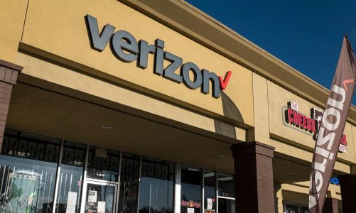 Verizon is buying TracFone Wireless for $6.25 billion